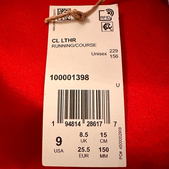 NWT Unisex Classic Reebok Leather Shoes - Toddler, Size 9, White - Picture 8 of 10